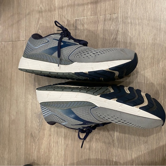 Brooks Mens Beast GTS running shoes size 11.5 wide - Picture 3 of 8